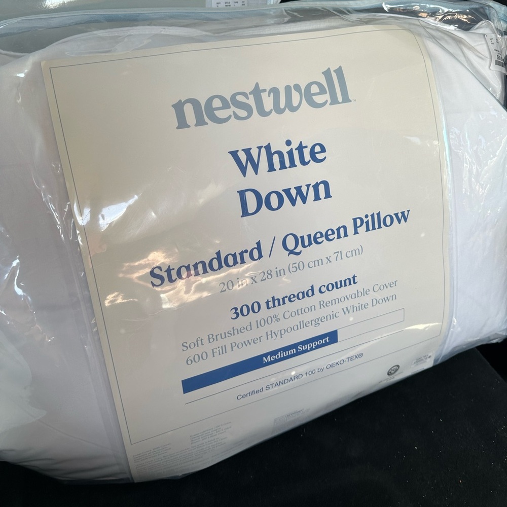 NEW Nestwell WHITE DOWN Cotton Medium Support Pillow 300 Thread Count New